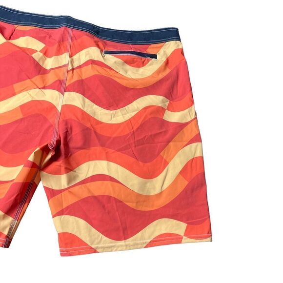 Toes On The Nose Mission Wave Board Wave Shorts - Picture 5 of 10